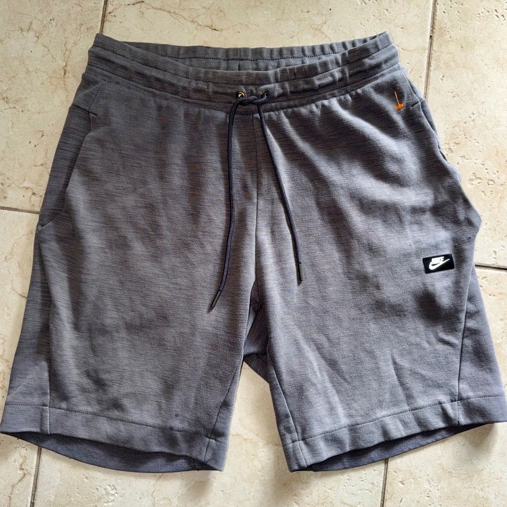 Nike Sportswear Mens Gray Heathered Knit Athletic Shorts Size Medium CZ9890-063